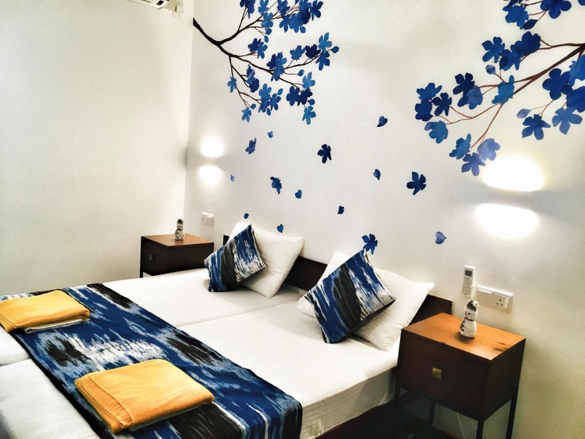 Visakha 6 Hotel Kolombo Bagian luar foto